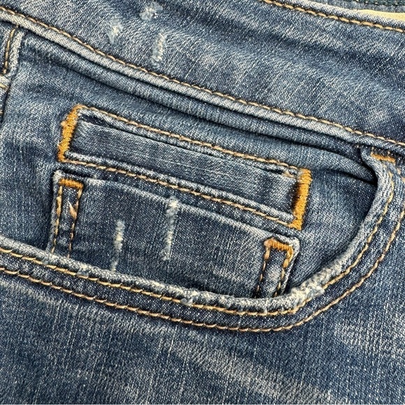 Anthropologie Pilcro 27 Stet Mid Rise 6” Denim Shorts - Picture 7 of 9